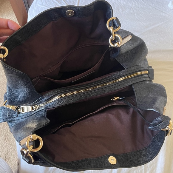 Coach Outlet Shoulder Bag - Picture 2 of 2